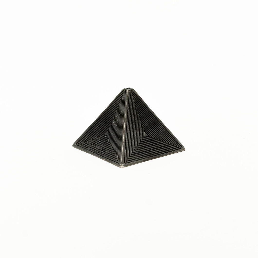 The Pyramid – Black